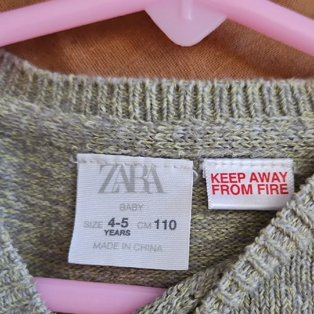 Zara Gray and Green Knit Sweater, Frwnch Terry Apple Motif - Picture 2 of 6